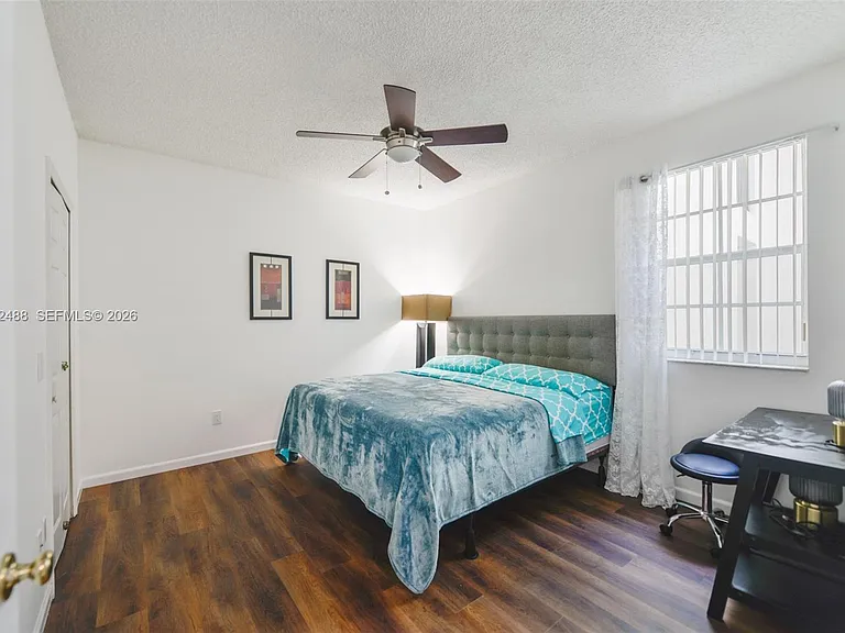 3245 NE 184th St #13101 — Photo 28