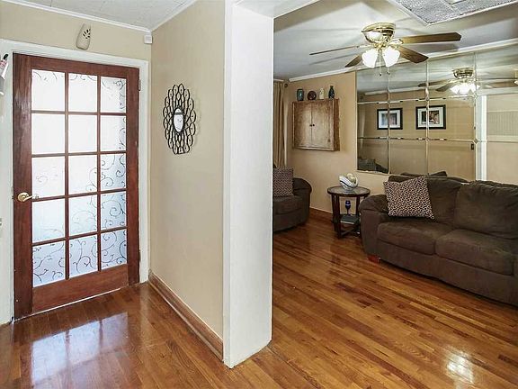 2nd image of 10242 187th St