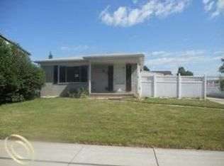 28472 John Hauk St, Garden City, MI 48135