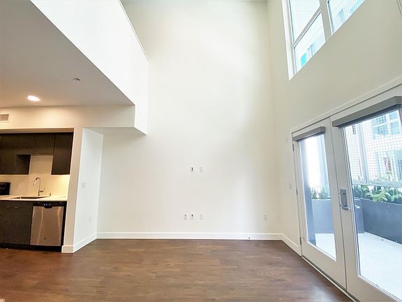 5th image of 2000 El Cajon Blvd #317