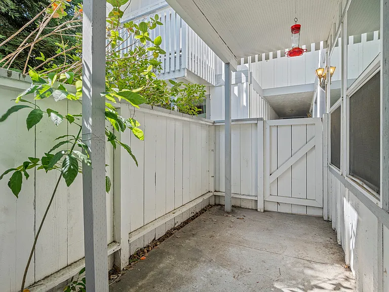 655 Reseda Dr #2 — Photo 13