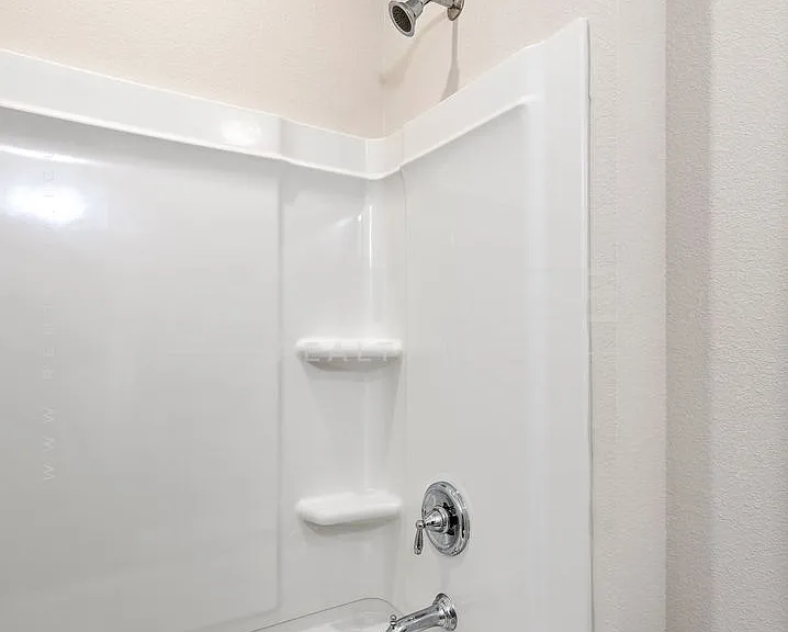 32552 Revere Dr — Photo 11