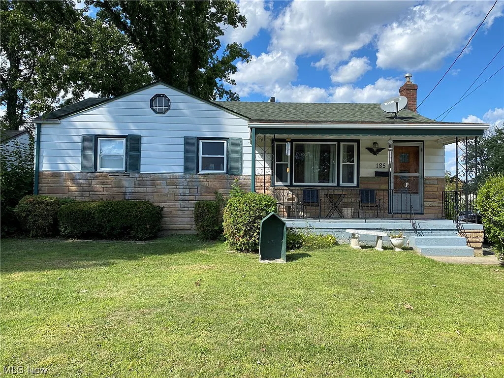 185 Harvey St photo 1