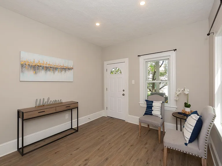 2057 Fairview Ave #A — Photo 1
