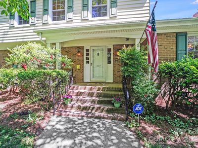 1327 Cedarwood Ln, Charlotte, NC, 28212