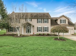 389 Stonybrook Cir, Wadsworth, OH 44281