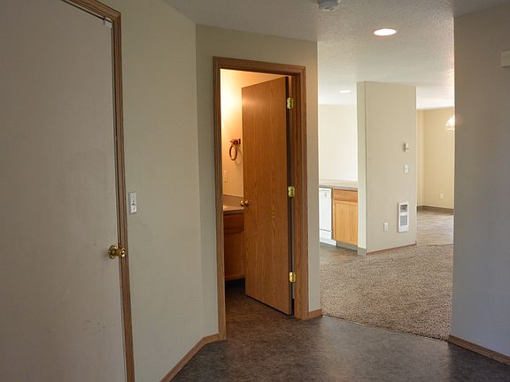 4th image of 15208 NE 81st Way