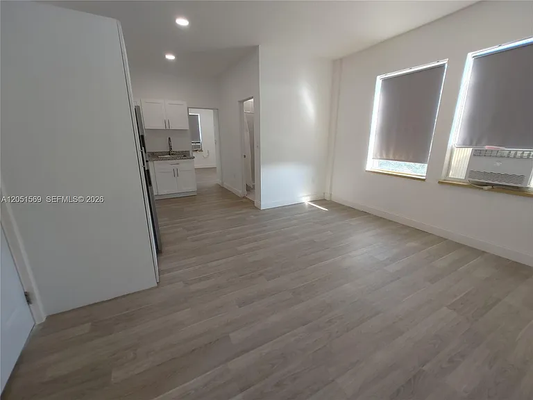 1629 SW 6th St #11 — Photo 7