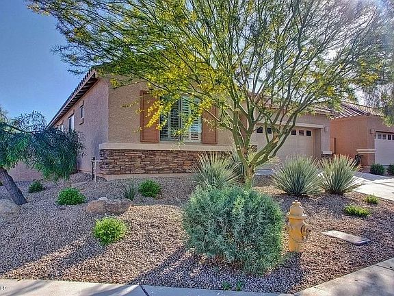 3rd image of 4246 E Vista Bonita Dr