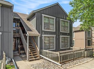 12756 W 110th Ter, Overland Park, KS 66210
