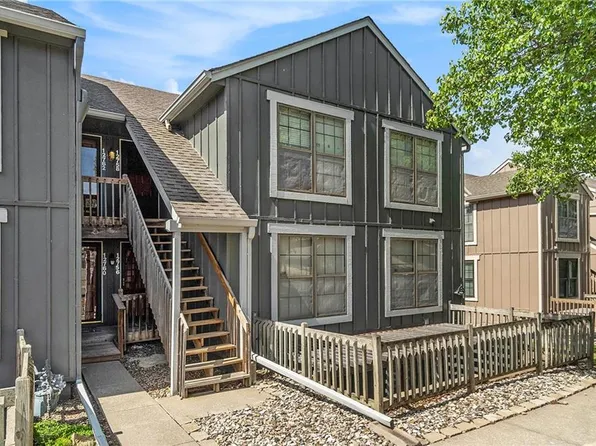 12756 W 110th Ter, Overland Park, KS 66210
