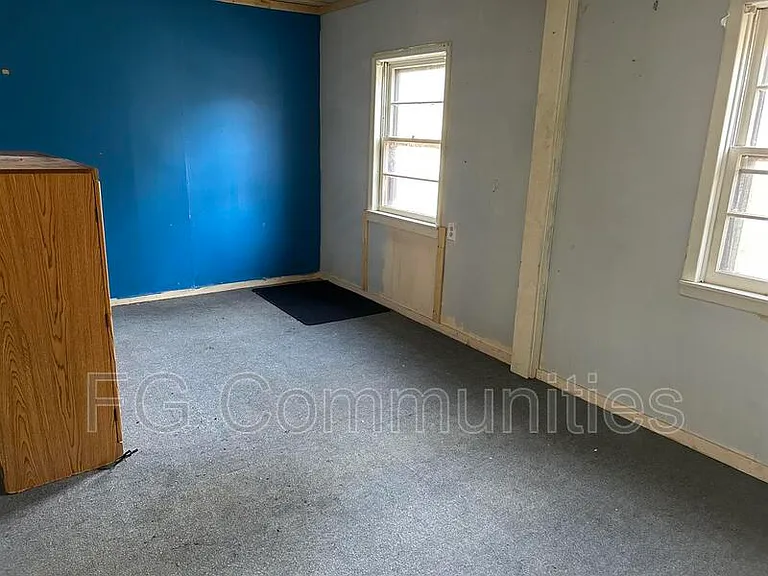 16 Tuckaway Ln — Photo 5