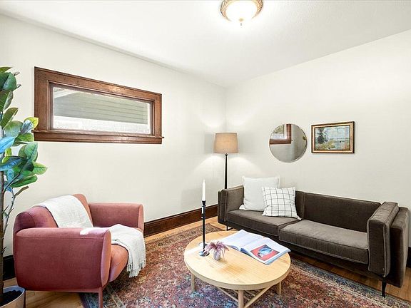 5th image of 3140 40th Ave S