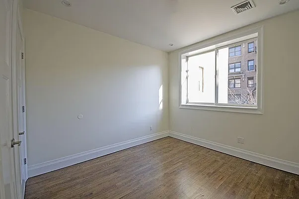 Rented by Level Group | media 26