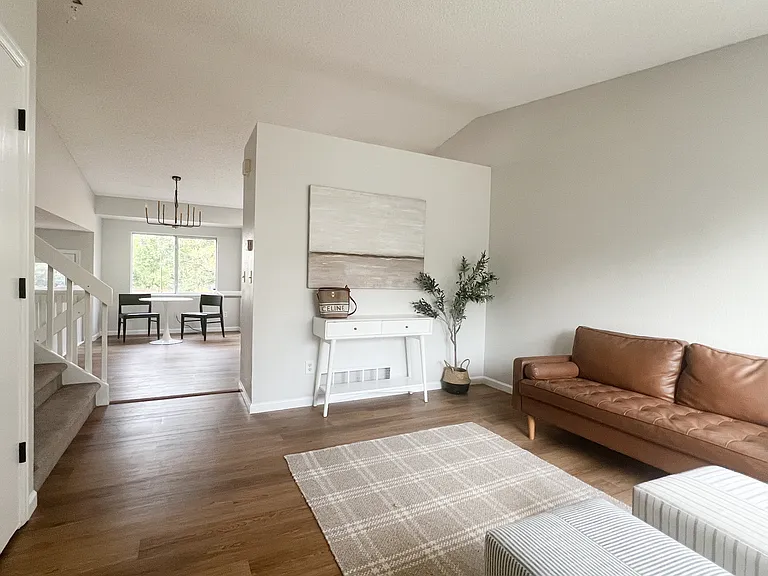 9538 Castle Ridge Cir — Photo 5