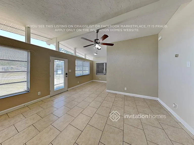 3652 Prado Dr — Photo 5