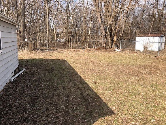 4th image of 1906 Plateau Ave