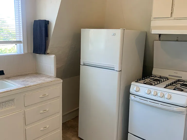 5419 Macarthur Blvd — Photo 3
