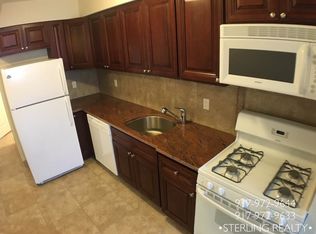 3161 37th St APT 1R, Astoria, NY 11103