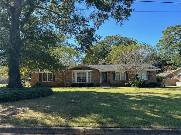 2003 Azure Dr, Dothan, AL 36303