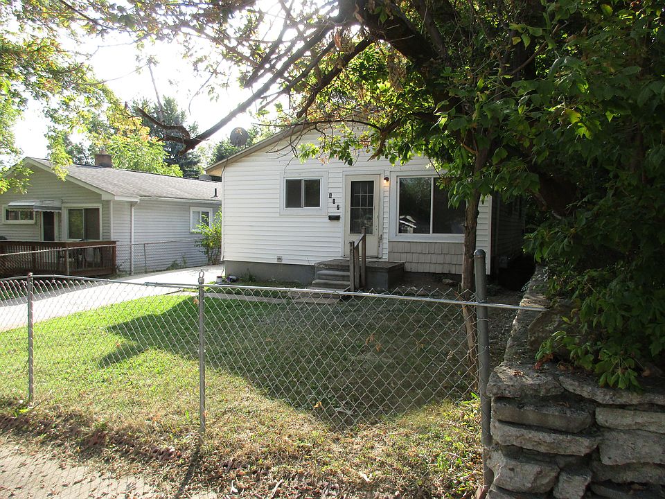 2nd image of 417 Emerson Ave