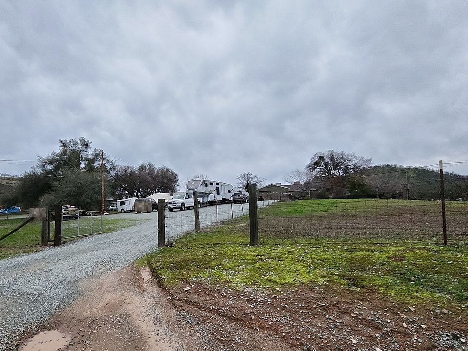 1st image of 676 Covey Ln