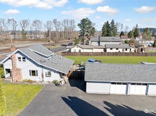 1904 E Pioneer, Puyallup, WA 98372
