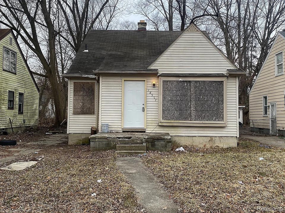 1st image of 18517 Heyden St