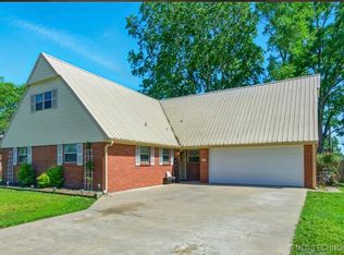 5501 Baylor Dr, Bartlesville, OK 74006