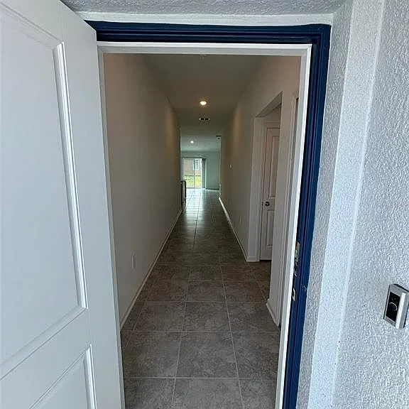 655 Daring Dr — Photo 2