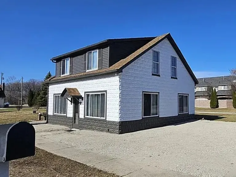 47561 Forton Rd — Photo 1