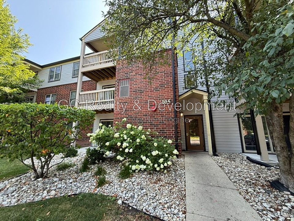 1st image of 105 Glengarry Dr APT 105