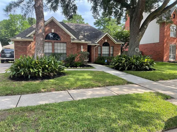 17006 Scenic Lakes Way, Houston, TX 77095