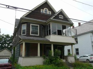 38 Lincoln Ave, Amsterdam, NY 12010