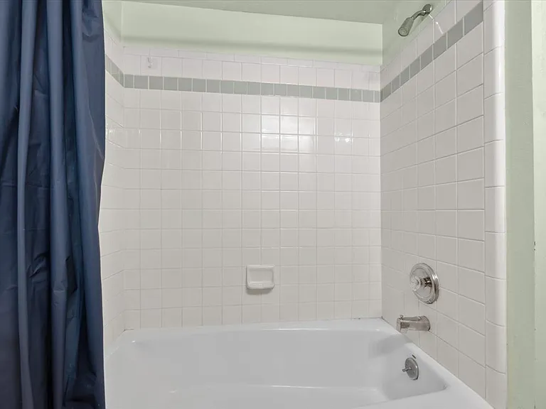1525 N Riverside Ave #38 — Photo 16