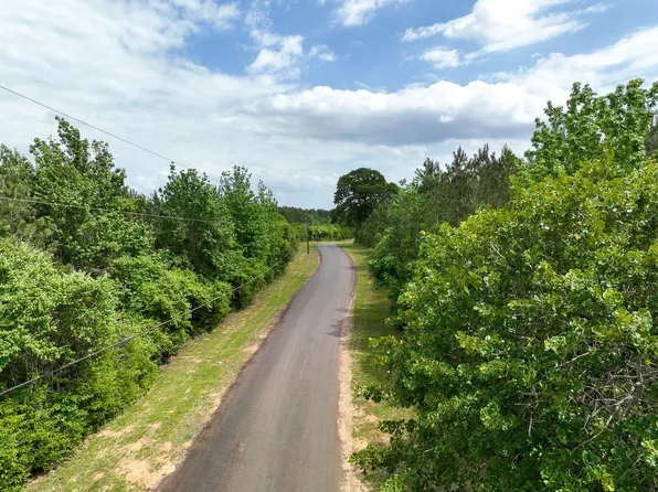 16 County Road 2140, Crockett, TX 75835