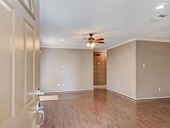 3rd image of 13615 Paxton Dr