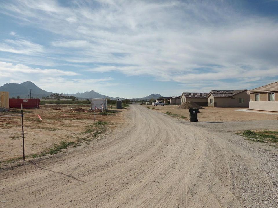 1st image of 20427 W Carla Vista Rd