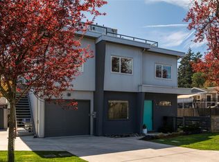 1197 Bewdley Ave, Esquimalt, BC