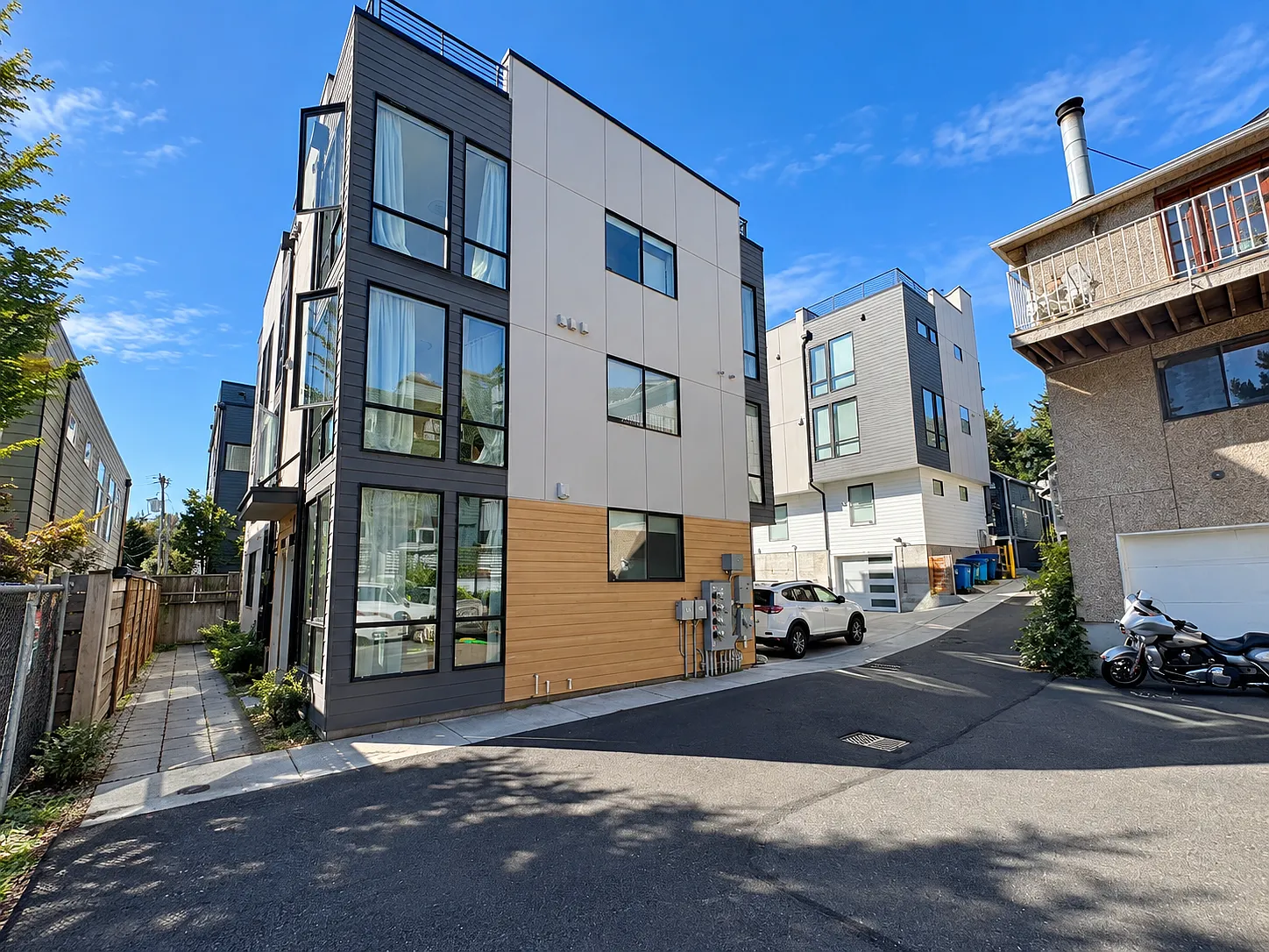 2 bed, 1086 sqft, $3,500 — Photo 1