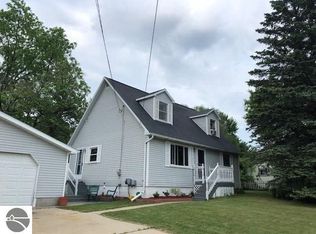 124 W Hillcrest St, Alma, MI 48801
