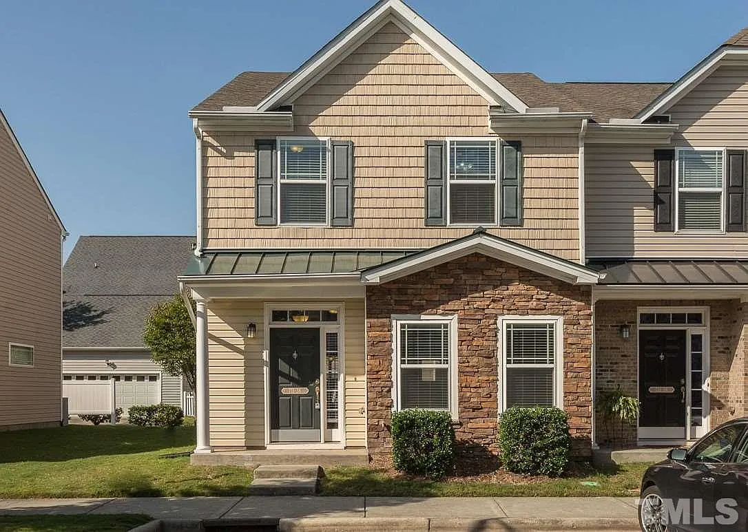 711 Keystone Park Dr — Photo 1