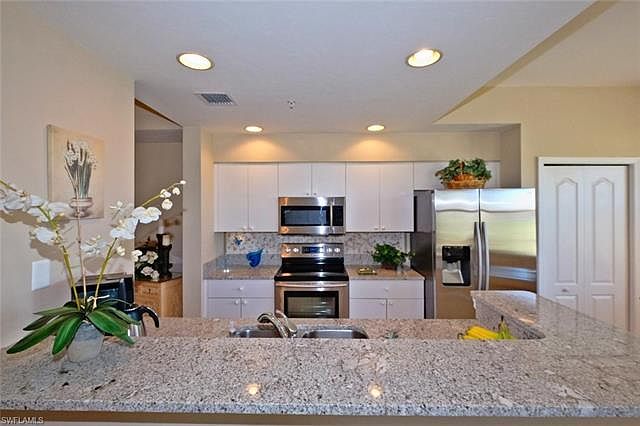 1st image of 8076 Queen Palm Ln APT 417