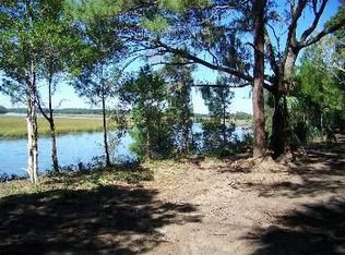 61 Dulamo Bluff Rd, Saint Helena Island, SC 29920
