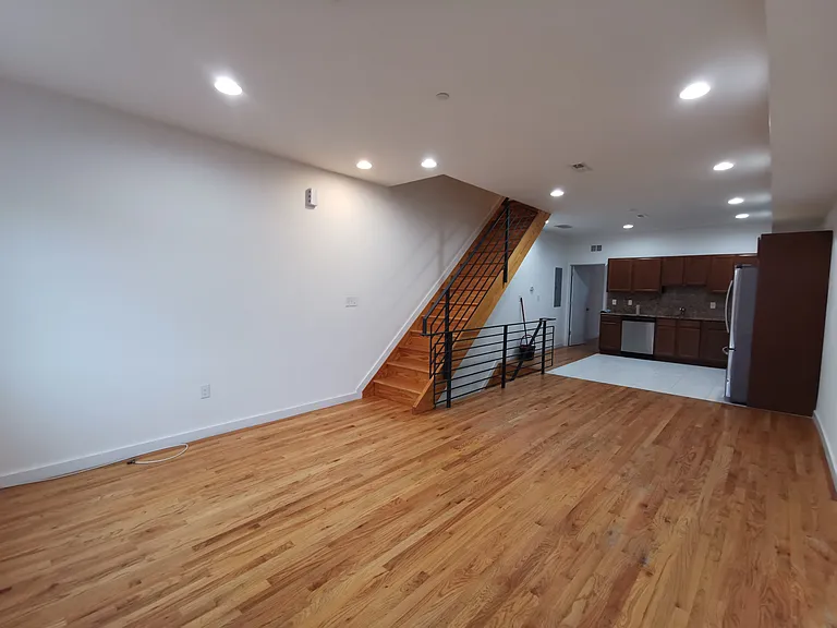 521 N 34th St #B1 — Photo 23