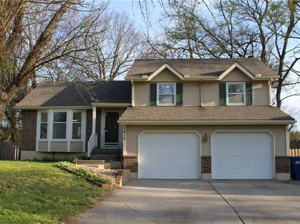 1012 SW Eastman St, Blue Springs, MO 64015