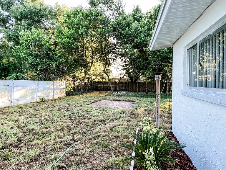 1300 Bennett Rd — Photo 25