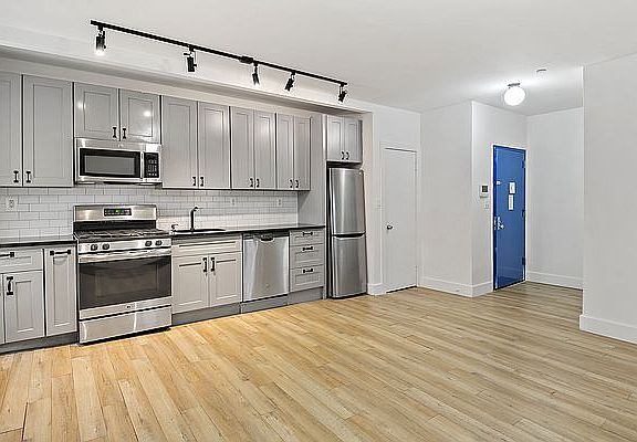 4th image of 1180 Grant Ave #2