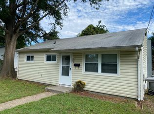 6 Shelton Rd, Hampton, VA 23663