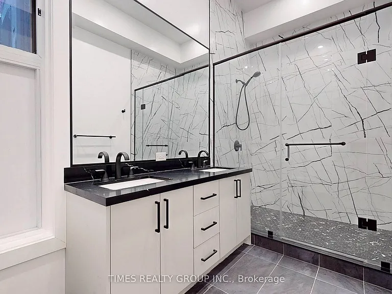 71 Gloucester St — Photo 11